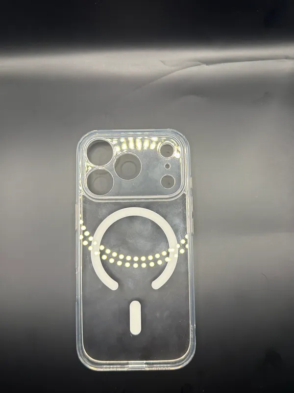UGREEN Classy Clear Magnetic Phone Case